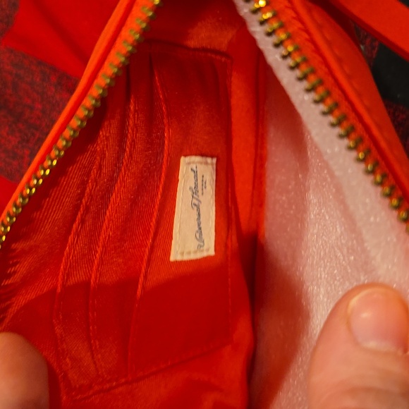 ❤️10/$16 new wristlet - Picture 5 of 5